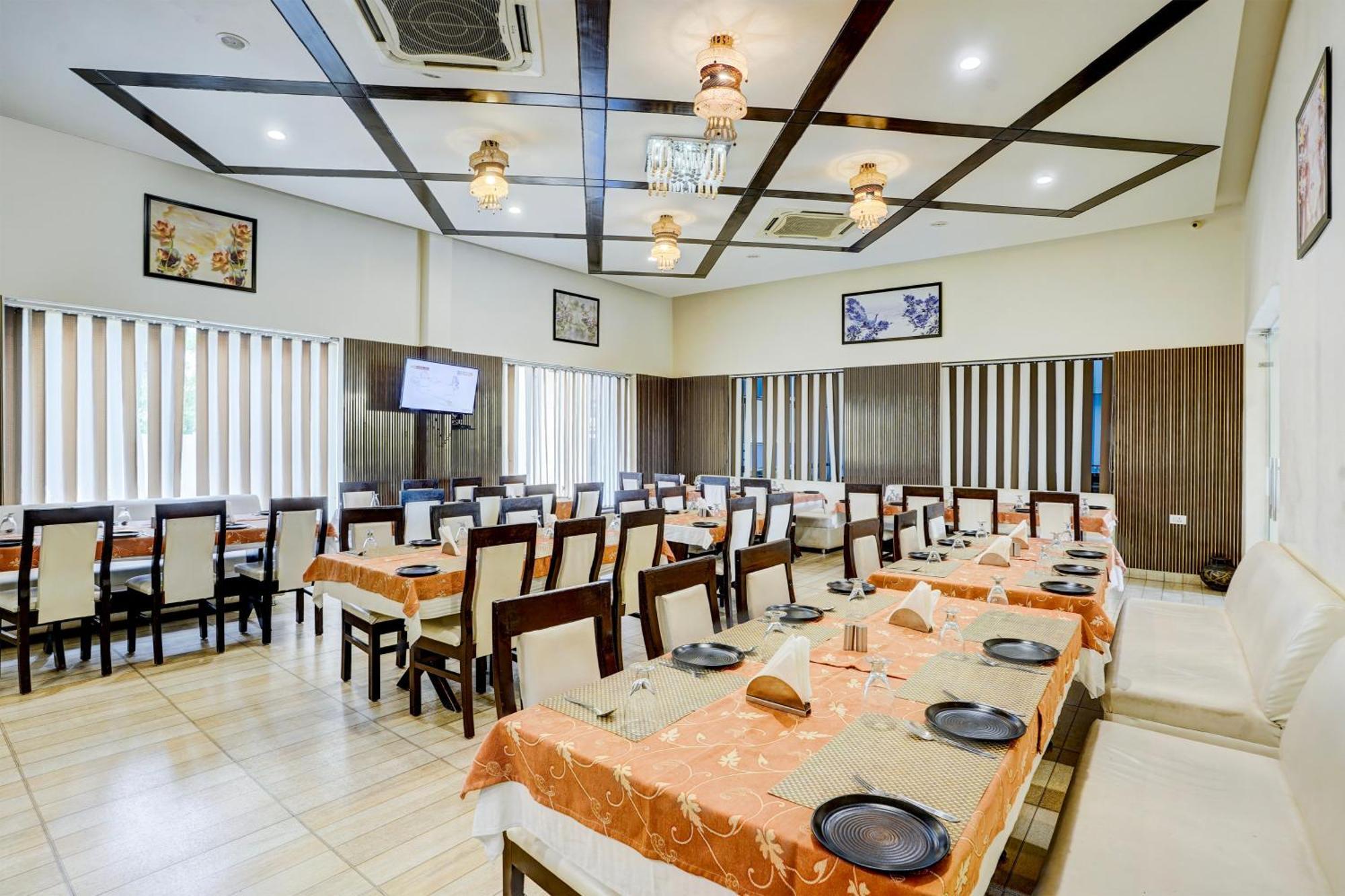 Hotel Amrit Manthan Chittorgarh Екстериор снимка