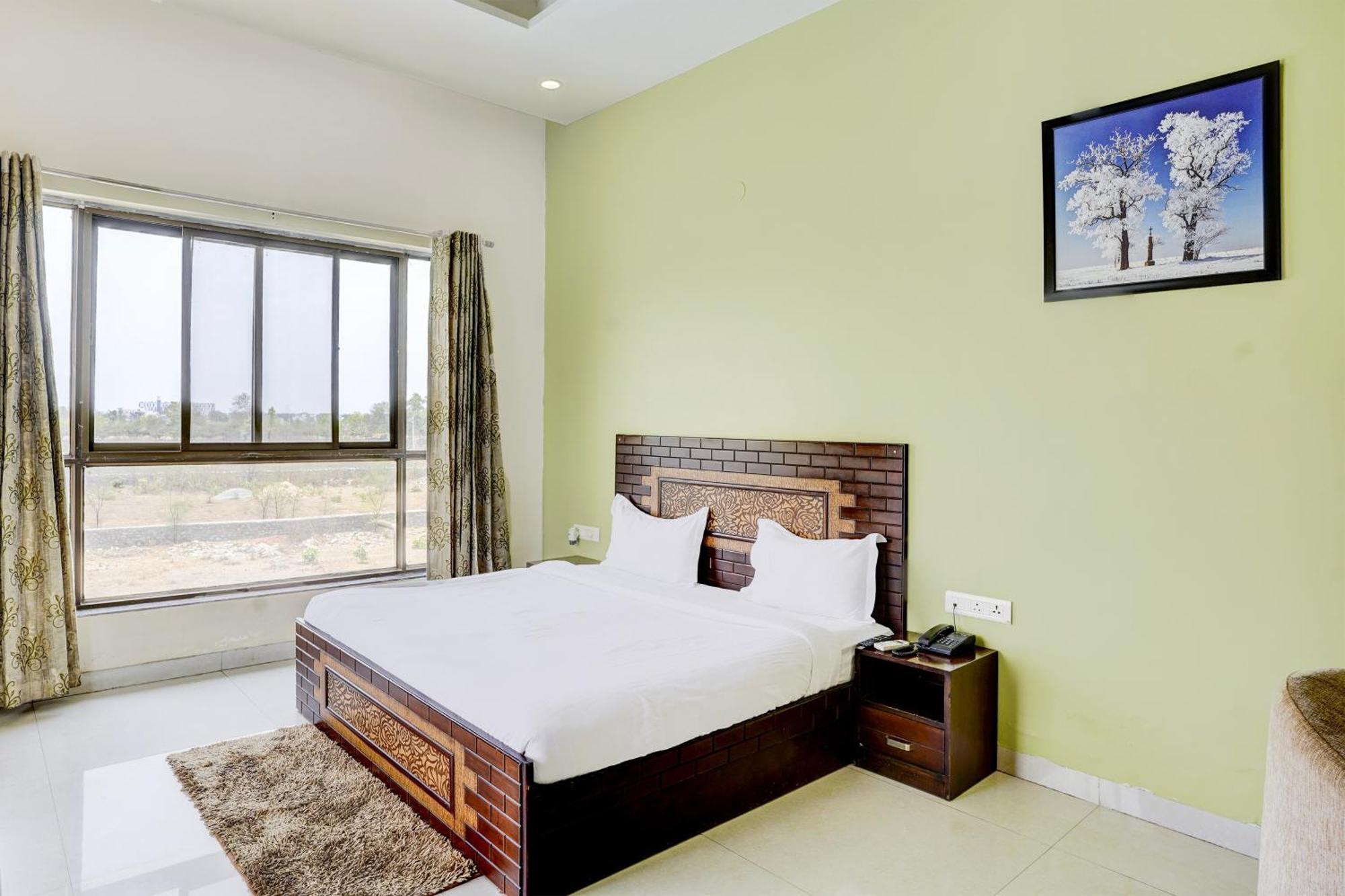 Hotel Amrit Manthan Chittorgarh Екстериор снимка