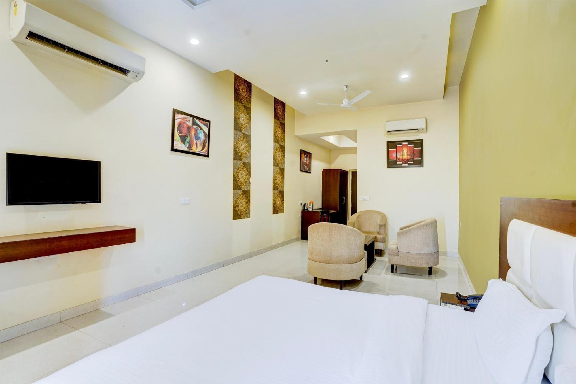 Hotel Amrit Manthan Chittorgarh Екстериор снимка